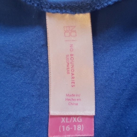 ♡SOLD♡Two Pineapple Tank Tops - Picture 4 of 6